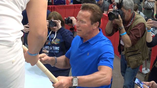 Арнольд пришел смотреть онлайн