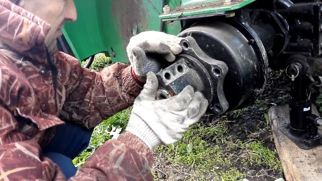 Расширение колесной базы на минитракторе смотреть онлайн