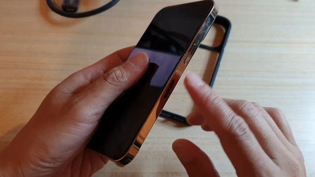 What is the Section Below the Side/Power Button on iPhone 13 Pro смотреть онлайн
