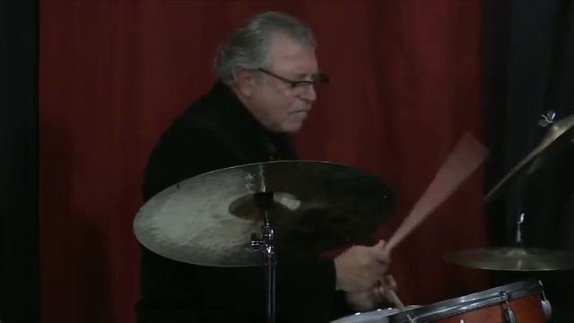 Jazz From the 'Combs featuring the Bob Kaufman Trio (copyright Oct 2013) смотреть онлайн