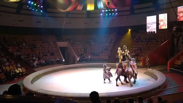 Легендарный Цирк Юрия Никулина в Тюмени. Верблюды смотреть онлайн