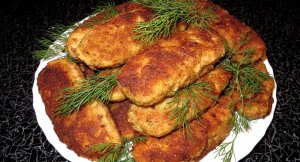 Рыбные котлеты из консервы за 10 минут. На вкус как обычные рыбные котлеты.mp4