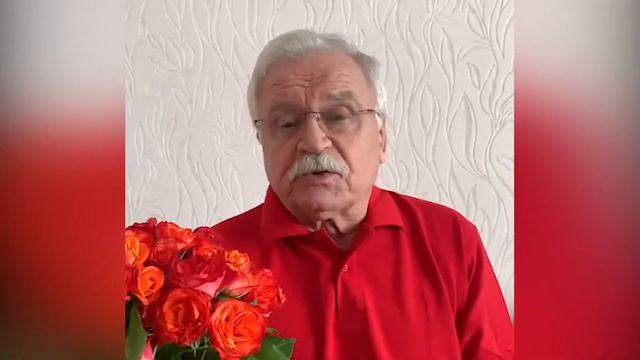 Сергей Никоненко поздравляет Андрея Лаврентьевича Титенко, Героя Советского Союза смотреть онлайн