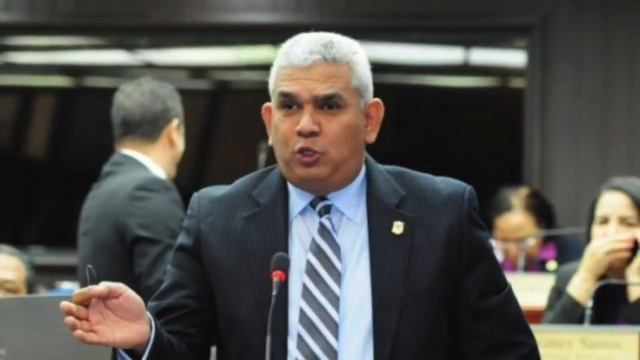 Diputado PLD denuncia “Marchena, arma plan para DESACREDITAR a Leonel F” смотреть онлайн