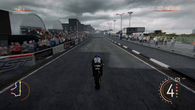 TT Isle of Man: Ride on the Edge - Milford Street Circuit смотреть онлайн