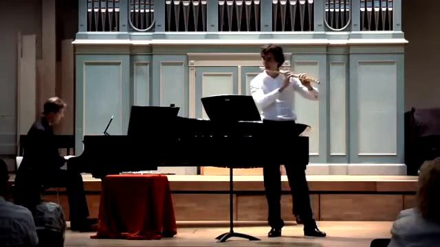 Jan Grimm - Changing from normal to lefthanded flute смотреть онлайн