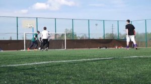 ПРОФЕССИОНАЛЬНЫЙ ФУТБОЛИСТ притворился НОВИЧКОМ в ФУТБОЛЕ #3 ПРАНК НА ПОЛЕ 720p 1