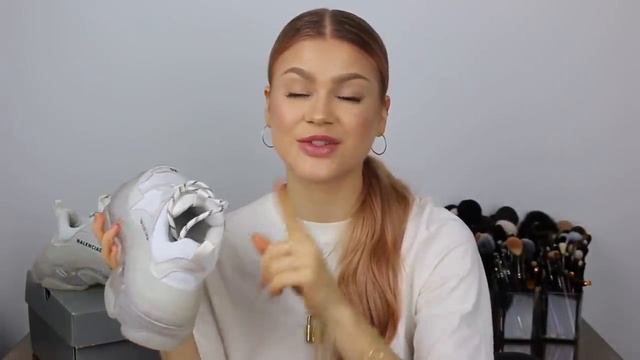 EXPOSING THE BALENCIAGA TRIPLE S SNEAKERS | REVIEW & UNBOXING! смотреть онлайн
