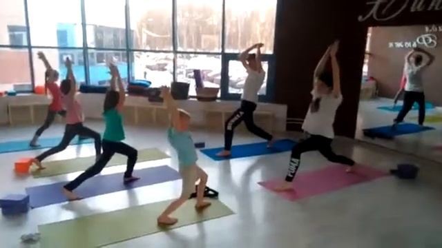 Занятия по Детской Йоге смотреть онлайн