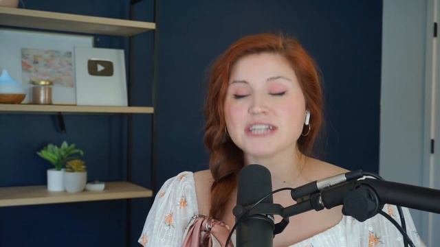 Vocal coach reacts to HANNAH MONTANA смотреть онлайн
