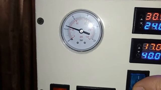 Мерседес C202 111. Промывка чистка форсунок своими руками. Самодельный стенд для промывки форсунок. смотреть онлайн