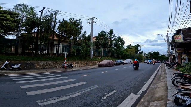 Зачем туристу сюда ехать? смотреть онлайн