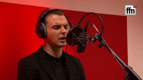 Hurts - Miracle (HD Acoustic Live Performance at FFN)