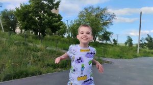 мы делаем зарядку!!!!!??