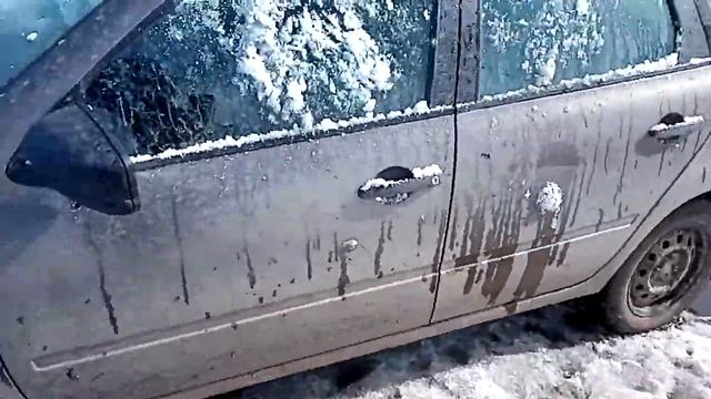 LADA GRANTA FL из снегамета по Ладе Гранте лифтбек, Мою стекло снегом смотреть онлайн