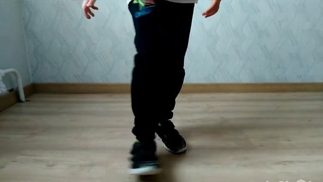 Урок 1. Break dance tutorial - learn simple movements step by step - Брейк данс для начинающих смотреть онлайн