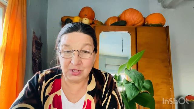 Таю снег для еды.Зачем снимать если нет монетизации?