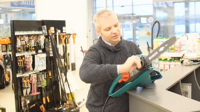 Обзор цепной электропилы Bosch AKE 30 s смотреть онлайн