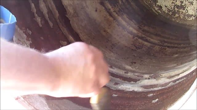 Как дешево покрасить железную бочку для воды изнутри. Лучший способ защиты 200 л бочки от ржавчины. смотреть онлайн
