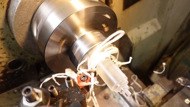 Machining a 10 GHz Lens Antenna from Rexolite 1422 Dielectric Polystyrene смотреть онлайн