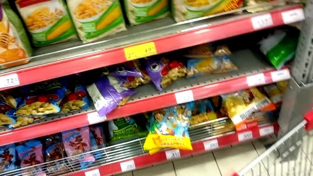В МАГАЗИНЕ быстро покупки продуктов на 700 рублей смотреть онлайн