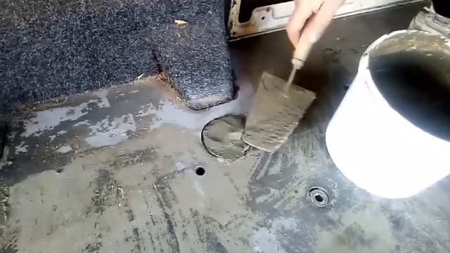 Как заделать дырку в Volkswagen T5 смотреть онлайн