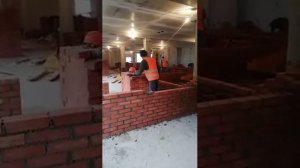 Кладка глиняного кирпича на цементно песчаную смесь  под шнур-причалку, с заполнением швов.