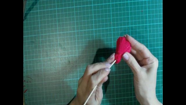 Гвоздика из гофрированной бумаги. 9 мая смотреть онлайн