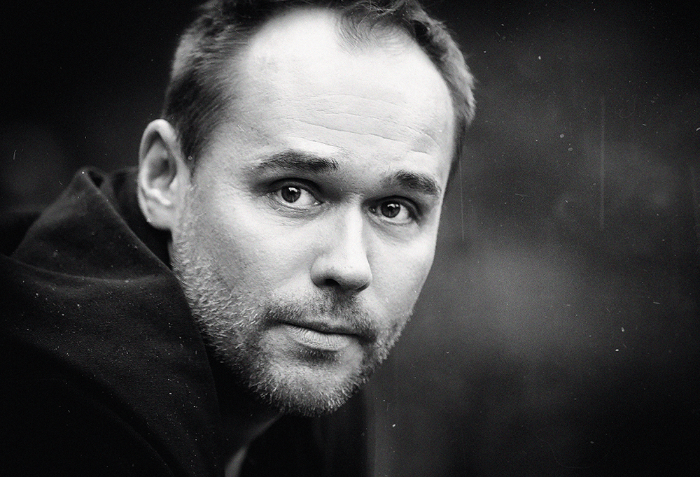 Аверин- Ангелис "Научи меня жить" читает заслуженный артист России Максим Аверин смотреть онлайн