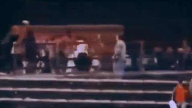 LA VERDAD DEL... "EN MAR DEL PLATA CORRISTE SIN PARAR" смотреть онлайн