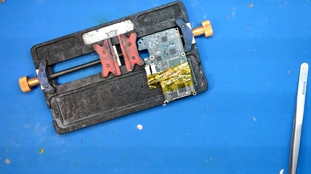 Huawei P SMART  FIG LX1 не включается, не заряжается.