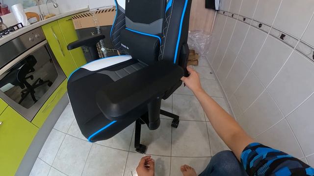 ZONE-51 Cyberpunk Limited Gaming Chair Review (Z51-CBL-BL) смотреть онлайн