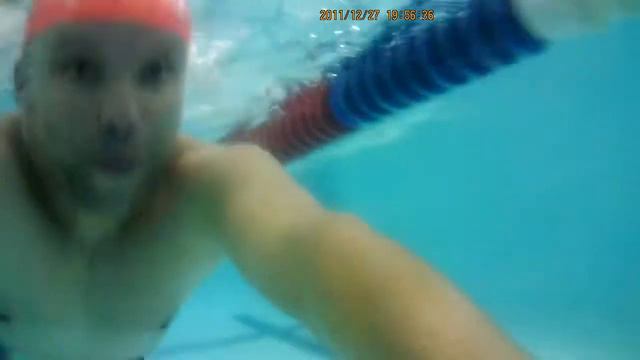 Заныривание с авторегистратором в бассейне Кама смотреть онлайн