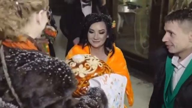 Мандариновая свадьба Зимняя сказка Игорь и Олеся Каравай смотреть онлайн