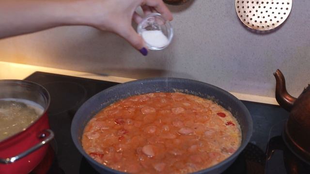 Creamy cheese pasta. Delicate stretching cheese. Pug - Goose. смотреть онлайн