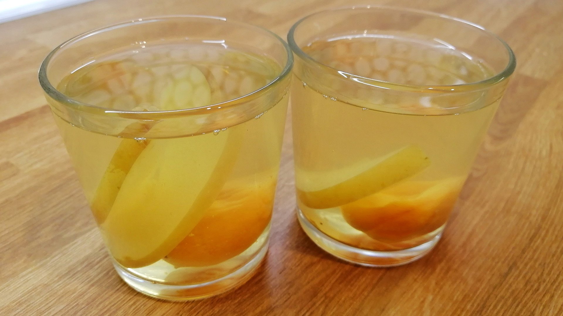 КОМПОТ из яблок и кураги смотреть онлайн