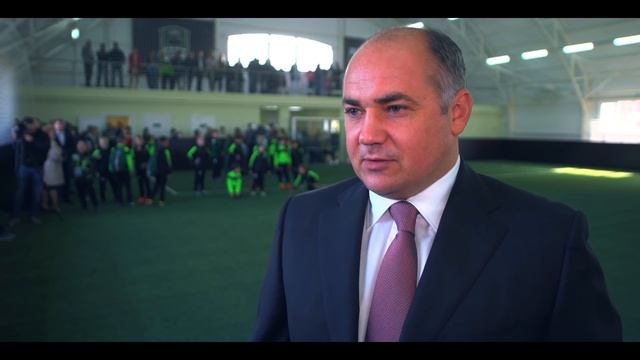 В Тимашевске открылся новый футбольный манеж Академии смотреть онлайн