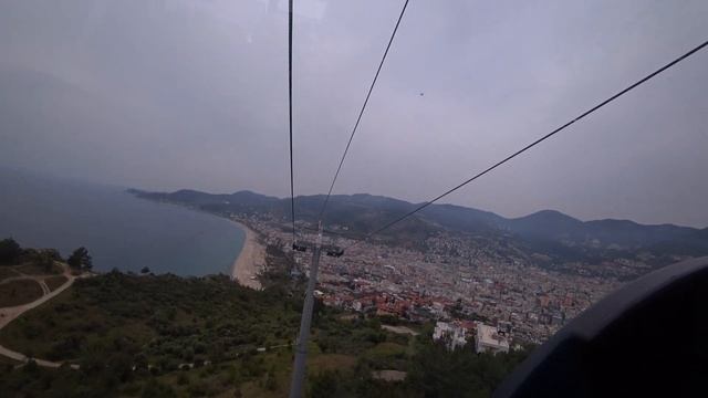 Фуникулер в Алании. НЕРЕАЛЬНЫЕ виды. Канатная дорога в Алании. Подъем на фуникулере в Турции. Цена смотреть онлайн