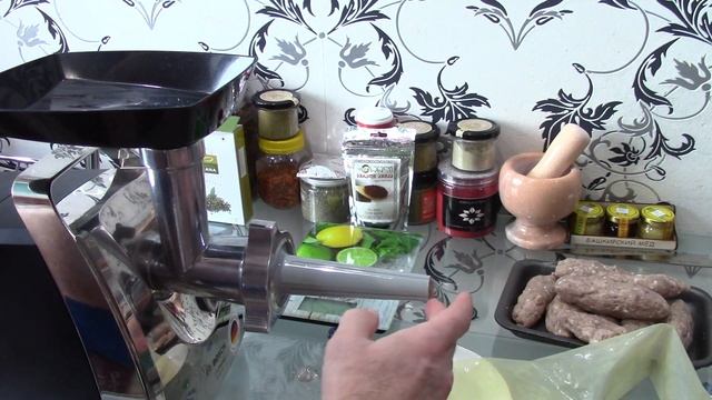 Домашняя чесночная колбаса смотреть онлайн