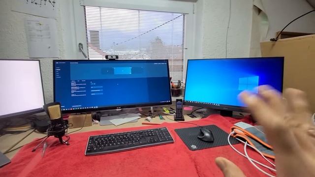Dell Notebook with 4 Monitors Activate in Intel Graphics App Precision 5550 смотреть онлайн