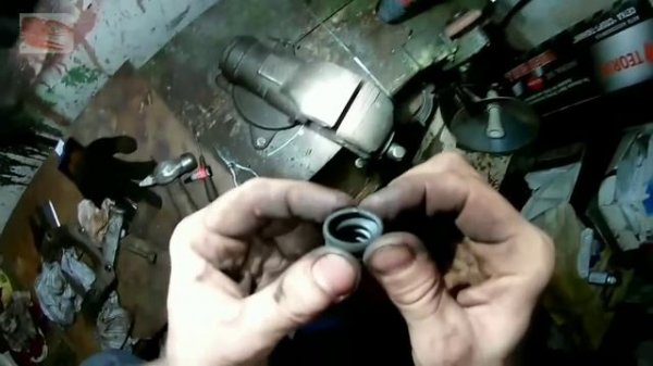 Рено Логан. Заклинило палец тормозного суппорта.