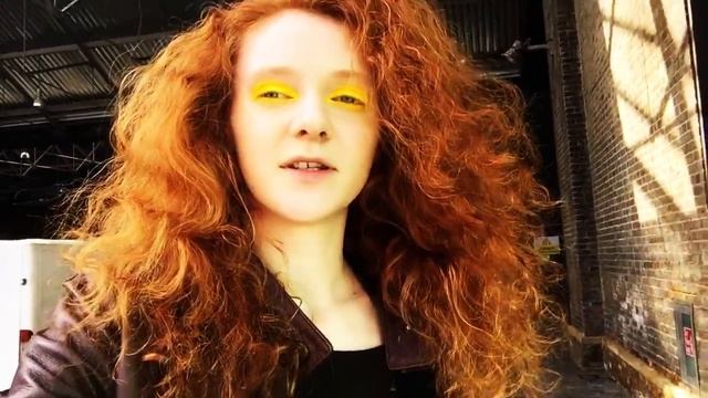 Что такое фитинг? Или как проходят показы в Лондоне. смотреть онлайн