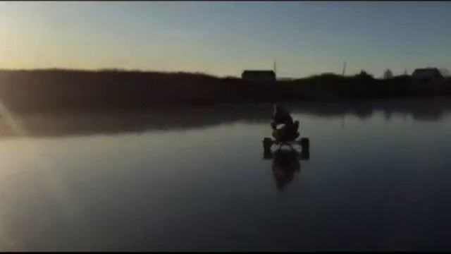 Дрифтрайк на льду. Трëхколëсный велосипед с двигателем! смотреть онлайн