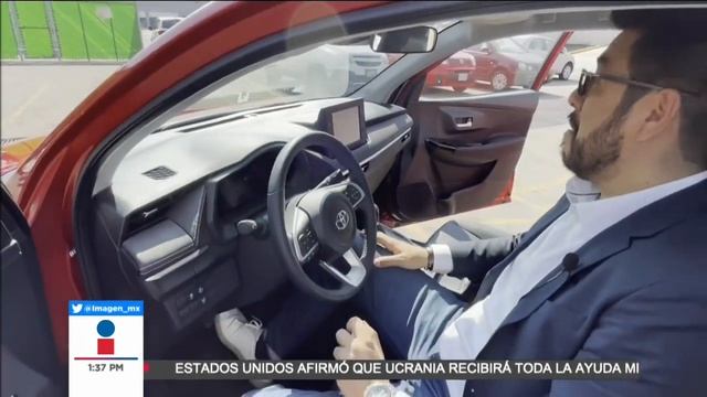 Toyota Yaris Sedán 2023: Un renovado japonés que llega a México смотреть онлайн