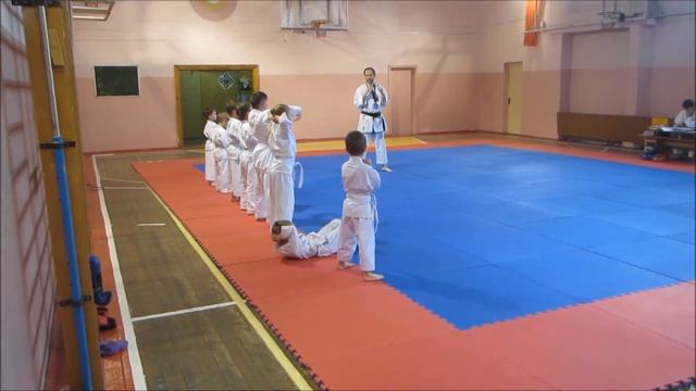 Экзамен по каратэ на желтый пояс (8 кю). Karate exam on 8 kyu смотреть онлайн