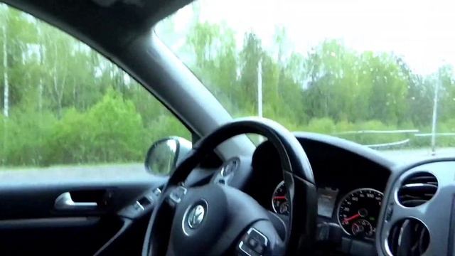 Фольксваген Тигуан Volkswagen Tiguan 2 литра турбо сравнили с Рено Аркана Renault Arkana