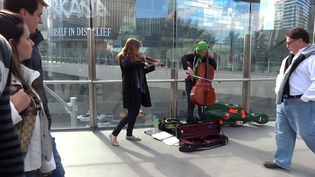 Street Artists! Violinists at LV! смотреть онлайн