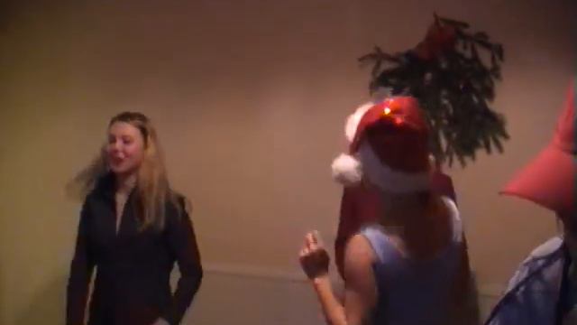 New Year in Ireland. My new friends :) 2004, десять лет назад делал эту сборку :) смотреть онлайн