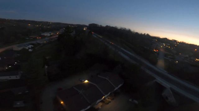 Fun evening rip with the BQE Banger and the Caddx Polar (starlight) camera and Gopro hero 8. смотреть онлайн