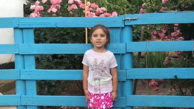 Стихи от нашего маленького повара Иоланточки ?? смотреть онлайн